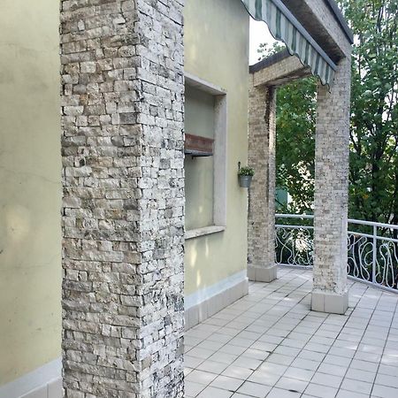 Apartamento Il Cedro Argentato Monza Exterior foto