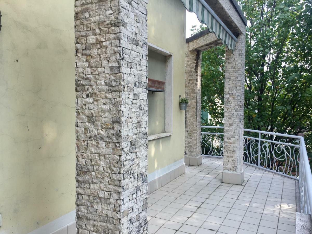 Apartamento Il Cedro Argentato Monza Exterior foto
